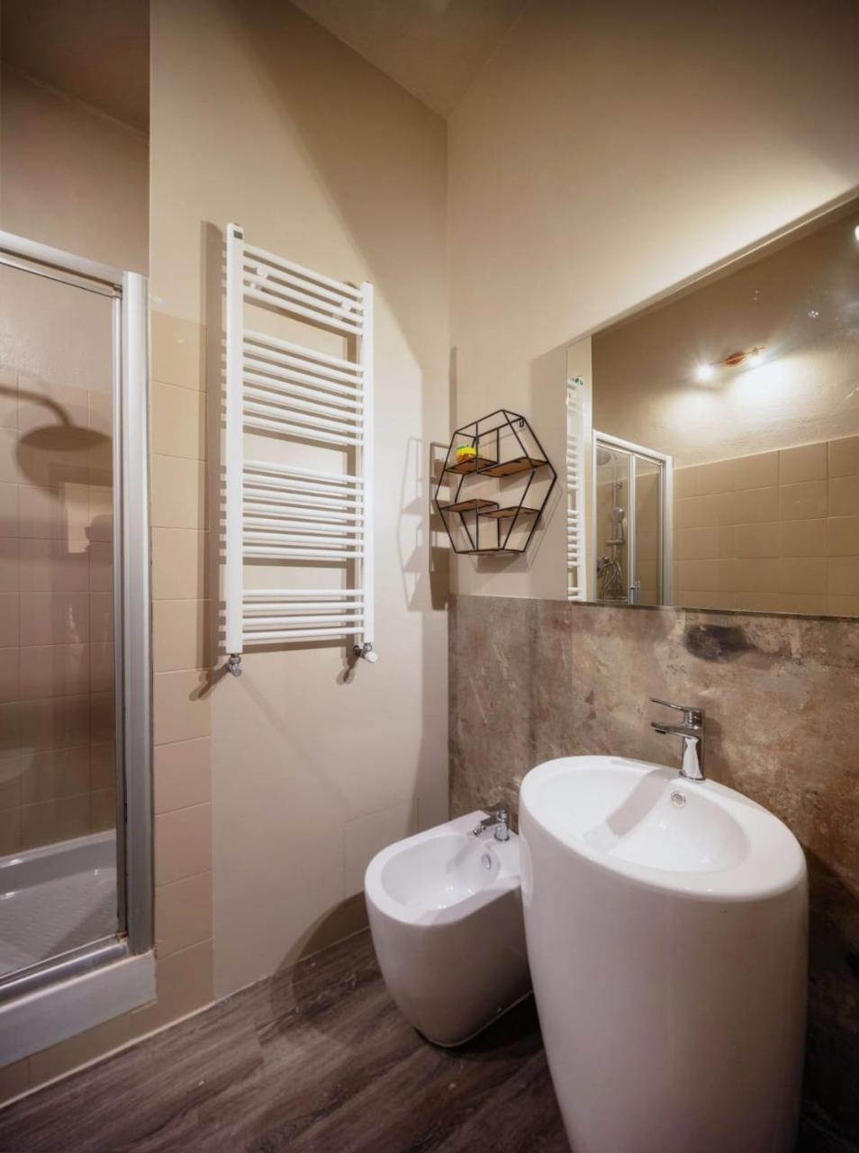 לינה וארוחת בוקר ארצו Ca De Guelfi Residenza D'Epoca מראה חיצוני תמונה